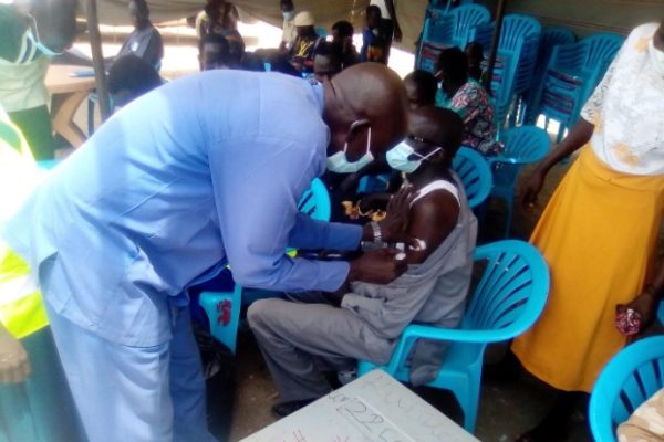 ©CHD/Guit – 002, Acting State Coordinator HIV/TB, Mr. Nhial, 47 years old receives J&J vaccine dose at Bieh settlement, Guit County on 07/03/2023.